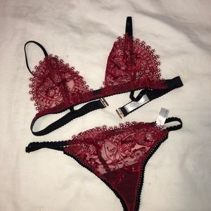 Sustainable eco friendly red lace bralette + panty